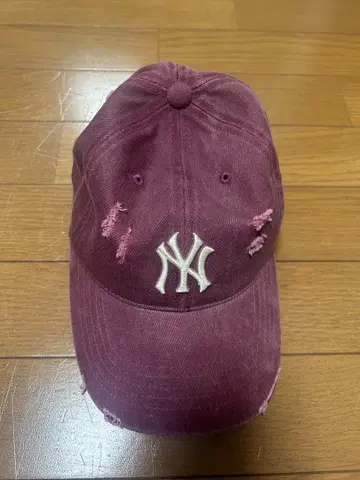 뉴욕 양키스 캡 버건디