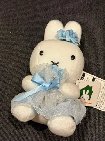 미피 스토어 한정판 미피 플라워 드레스&부케 2022