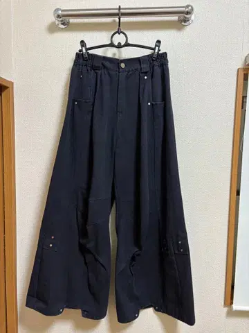 스터드 변형 와이드 팬츠