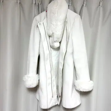 evelyn 비쥬 코트 화이트