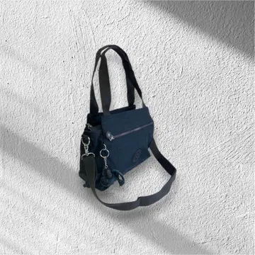 새상품 키플링 Kipling 숄더백 네이비 43791 96V