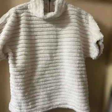 화이트 보아 스트라이프 반팔