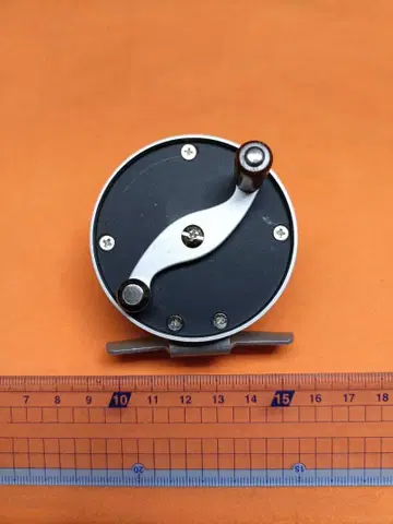 S.E. Bogdan 보그단 스타일의 클래식 트라웃 플라이 릴