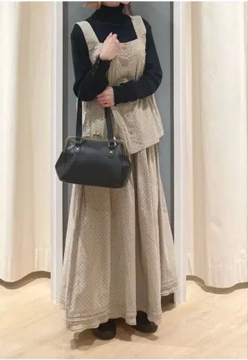 [ 유베시 x 사만사 모스2 ] 뷔스티에와 밑단 프릴 개더 스커트