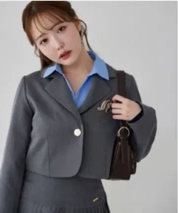 숏 테일러드 자켓