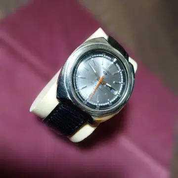 1970년 4월 제조 세이코 5 스포츠 21석 자동 와인딩