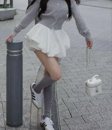 Darich 볼륨 벌룬 미니 스커트 화이트 FL