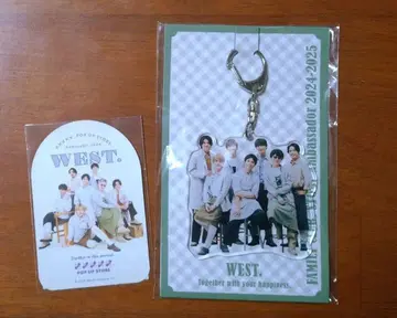 WEST. 파미쿠라 스토어 앰버서더 아크릴 키링 스티커