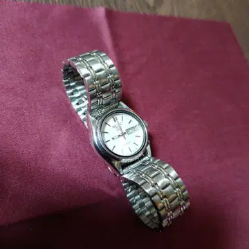 1976년 11월 제조 세이코5 여성용 17석 자동 시계