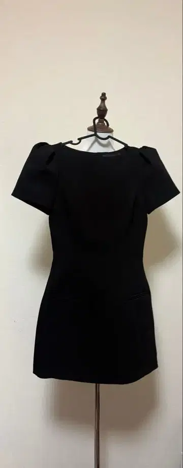 ZARA 반팔 퍼프 슬리브 미니 원피스 XS 블랙