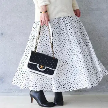 OBLI 레이스 도트 스커트