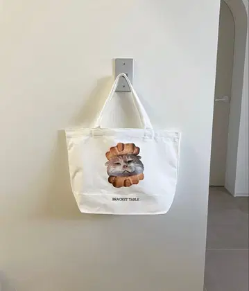 BRACKET TABLE 한국 오리지널 토트백 고양이 빵 화이트