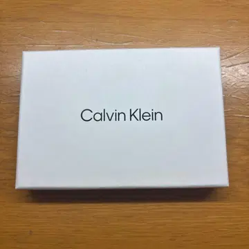 Calvin Klein 브라운 카드 케이스