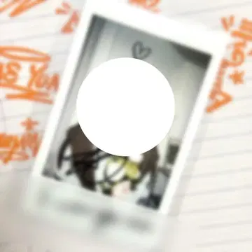 8TURN 윤규 폴라로이드