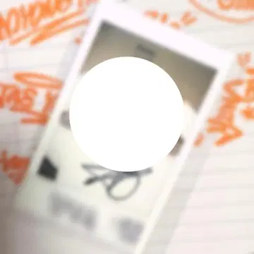 8TURN 윤규 폴라로이드