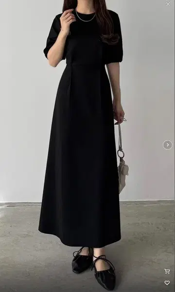 카라 티어 퍼프 슬리브 백리본 티셔츠 원피스 블랙