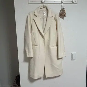 테치치 체스터 코트 화이트 테치치 M