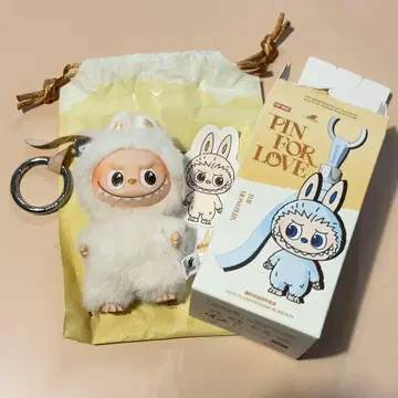 LABUBU pin for love [ A ] POP MART