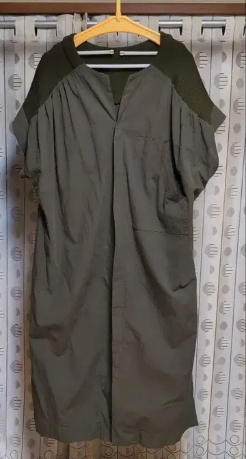 Y's 올리브 그린 반팔 원피스