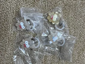 산리오 라떼곰 디자인 표시 액세서리 4개 세트