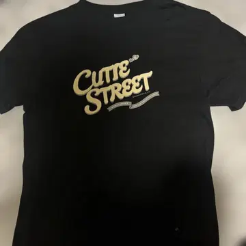Cutie Street 로고 티셔츠 블랙