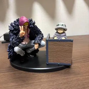 원피스 트라팔가 로 피규어