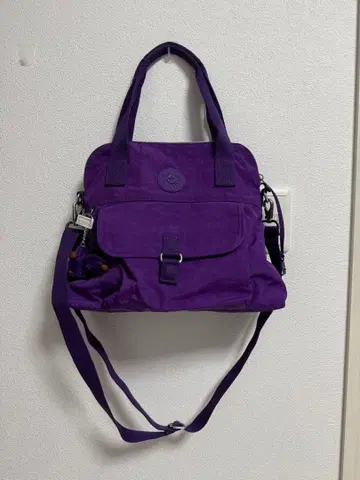 Kipling 대용량 숄더백 보라색