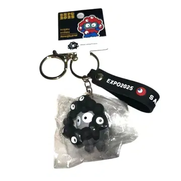 오사카 엑스포 산리오 x 미야쿠미야쿠 블랙미야쿠 마스코트 스트랩 한교동