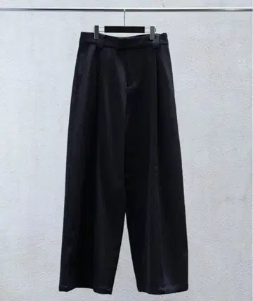 MB 하이엔드 비슈 울 프론트 심 하카마 슬랙스