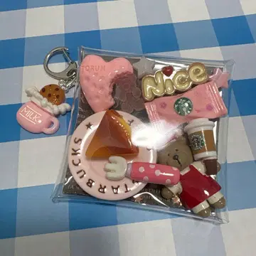 가챠 채워넣은 듯한 파우치 곰돌이 카페