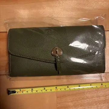 kate spade 올리브 그린 장지갑 미사용 새상품