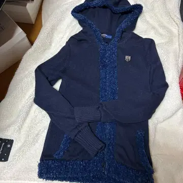 캘러웨이 후드 부착 스웨터 네이비