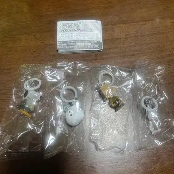 스누피 표시 액세서리 4개 세트