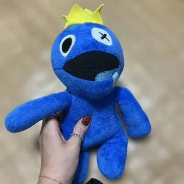 Roblox 호러 게임 [레인보우 프렌즈]의 캐릭터 [블루]