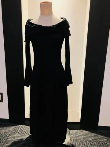 FRAY I.D. 블랙 니트 롱 원피스 오프숄더