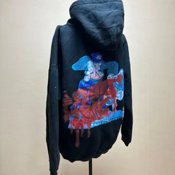 코나트 후드티 후디 뒷면 디자인 사이즈 M 블랙