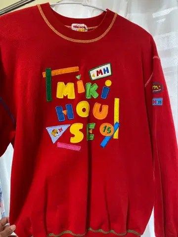 MiKiHOUSE 빨간색 트레이닝복 자수 빅 사이즈 S 사이즈 넉넉하게