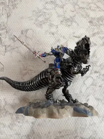 트랜스포머 옵티머스 프라임 & 그림록 피규어