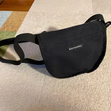 마리메꼬 블랙 숄더백