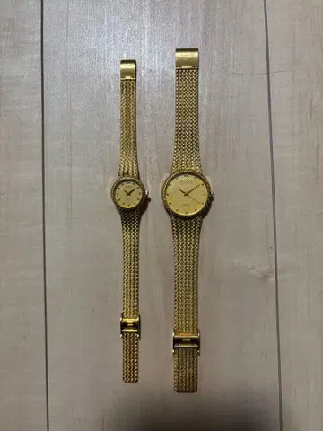 TUCKER 골드 메쉬 밴딩 페어 워치 SWISS MOVT