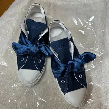 ALL STAR 네이비 리본 포함 스니커즈