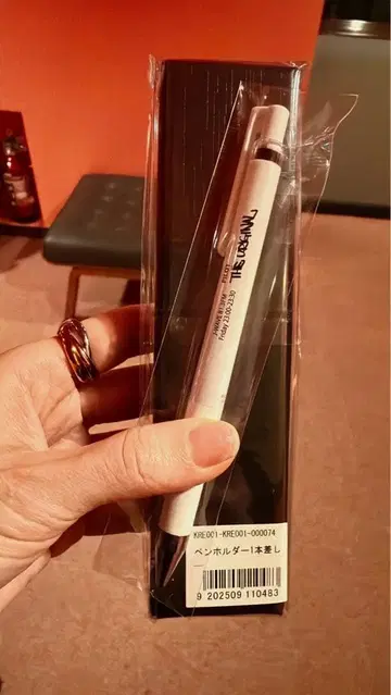 [회장 한정 구매] KREVA 펜 홀더 & 한정판 볼펜 세트