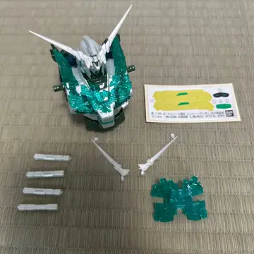 MG 1/100 건담베이스 한정판 유니콘 건담 (빛의 결정체) 상반신