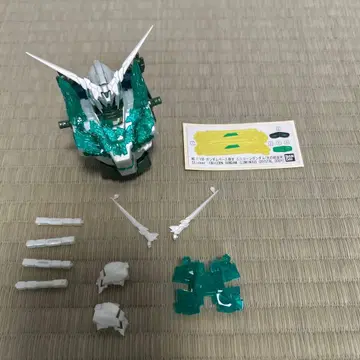 MG 1/100 건담베이스 한정판 유니콘 건담 (빛의 결정체) 상반신
