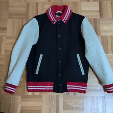 BEAMS 바시티 자켓 블랙/빨간색/베이지