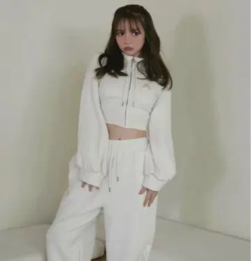 andmary Willow line tops