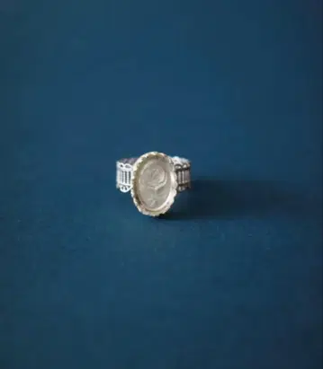 ANSUR 반지 빙중장미