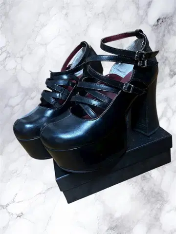 YOSUKE 요스케 통굽 힐업 펌프스 청키힐 펌프스