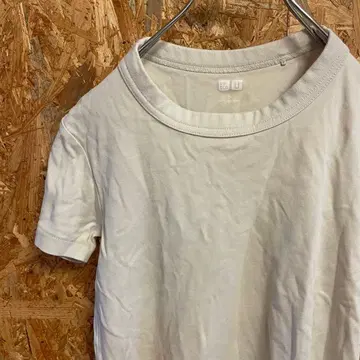 AE9373 유니클로 반팔 티셔츠 라이트 베이지 여성용 S 사이즈