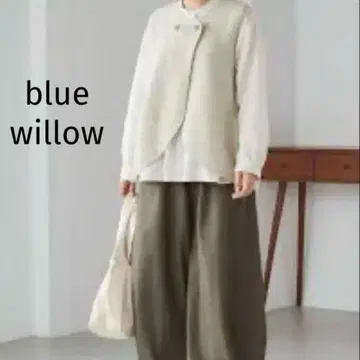 blue willow 컬러 네프 사슴 무늬 니트 베스트 내추럴